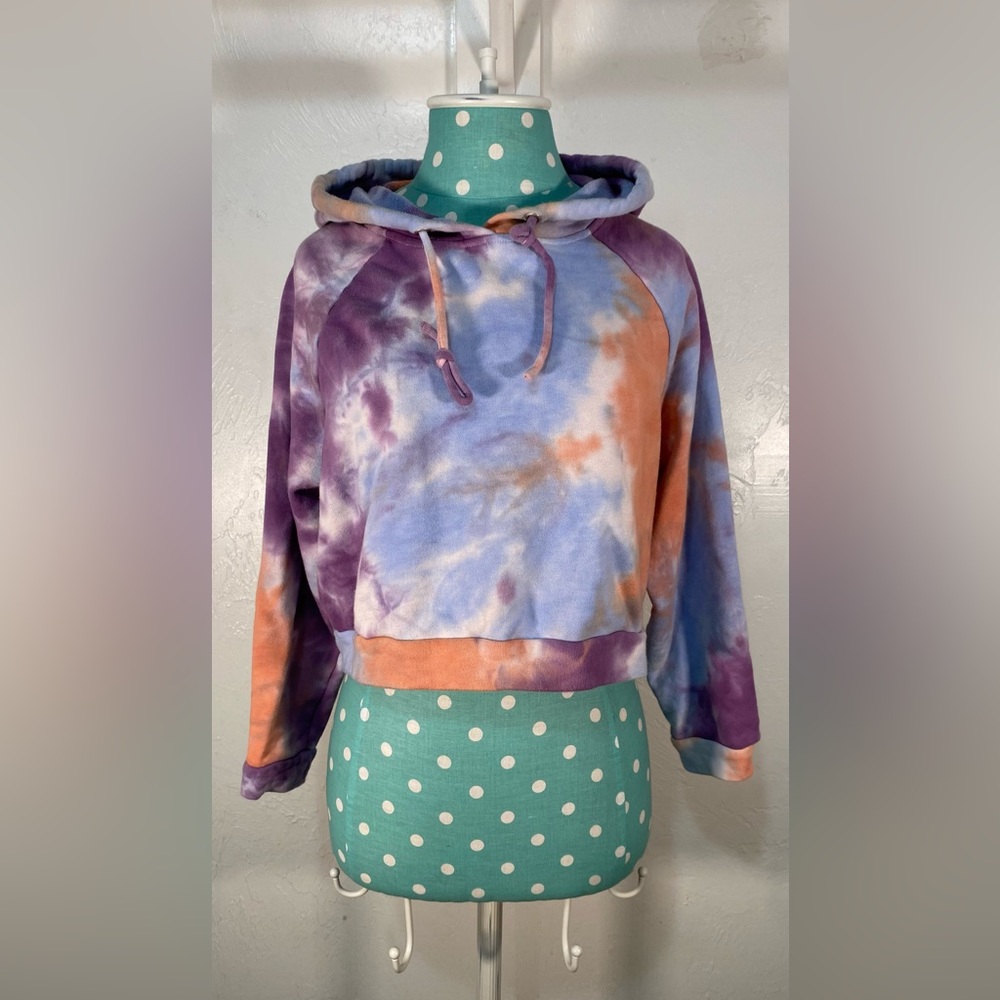 Le Lis by Anthropologie Cropped Tie Dye Key Hole Back Sweatshirt Hoodie Size S